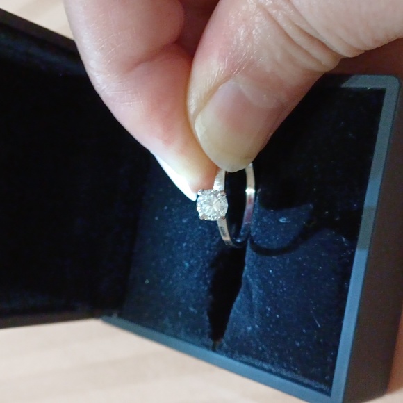 $4000 GIA Natural Diamond Ring  0.7 carat VS1 14K Gold GIA CERTIFICATE US 7 7.3 - Picture 6 of 16